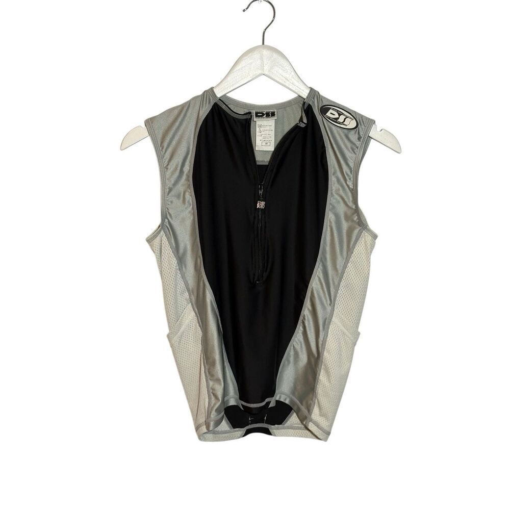 De Soto sleeveless gray and black 1/2 zip jersey - M